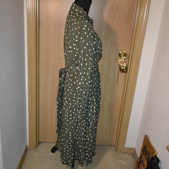 Seraphine Bless Green Polka Dot Maternity & Nursing Shirt Dress Wrap Dress - Picture 7 of 16